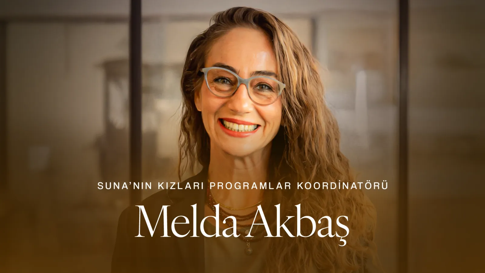 Melda Akbaş: “Daimi bir gelecek vaadiyle çocuğun bugününü kaçırıyoruz.”