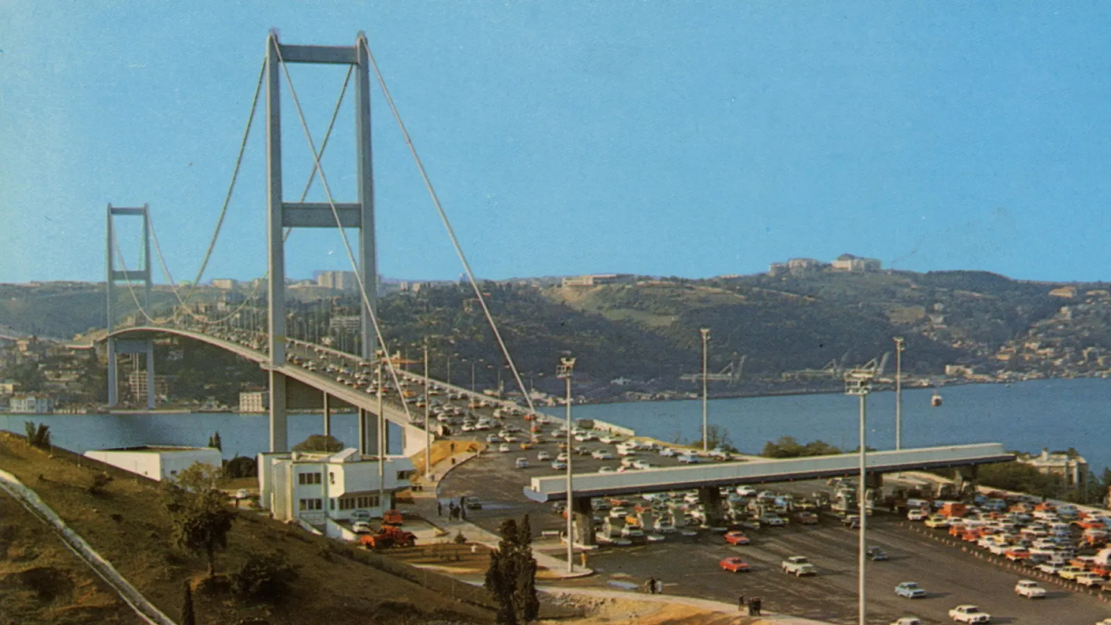 “Köprüyü satarım, satamazsın” kavgasının uzun tarihi