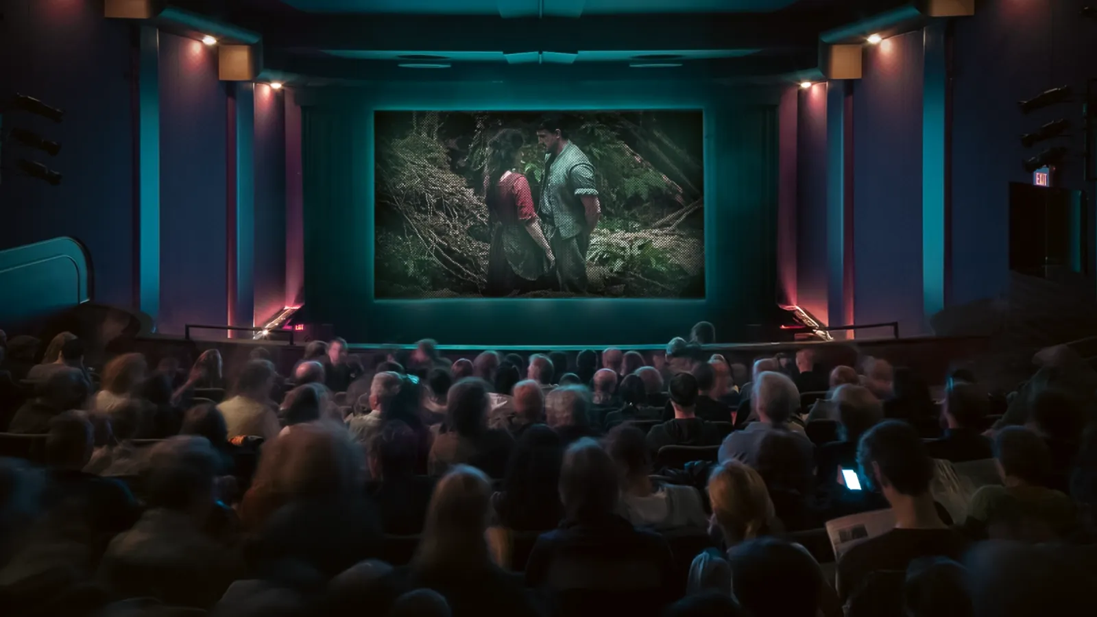 Sinema salonları geri mi dönüyor?