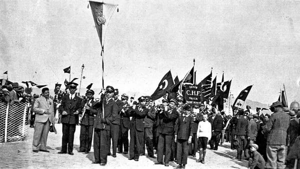 Cumhuriyet Halk Partisi: 100 yaşında ve iktidara hasret